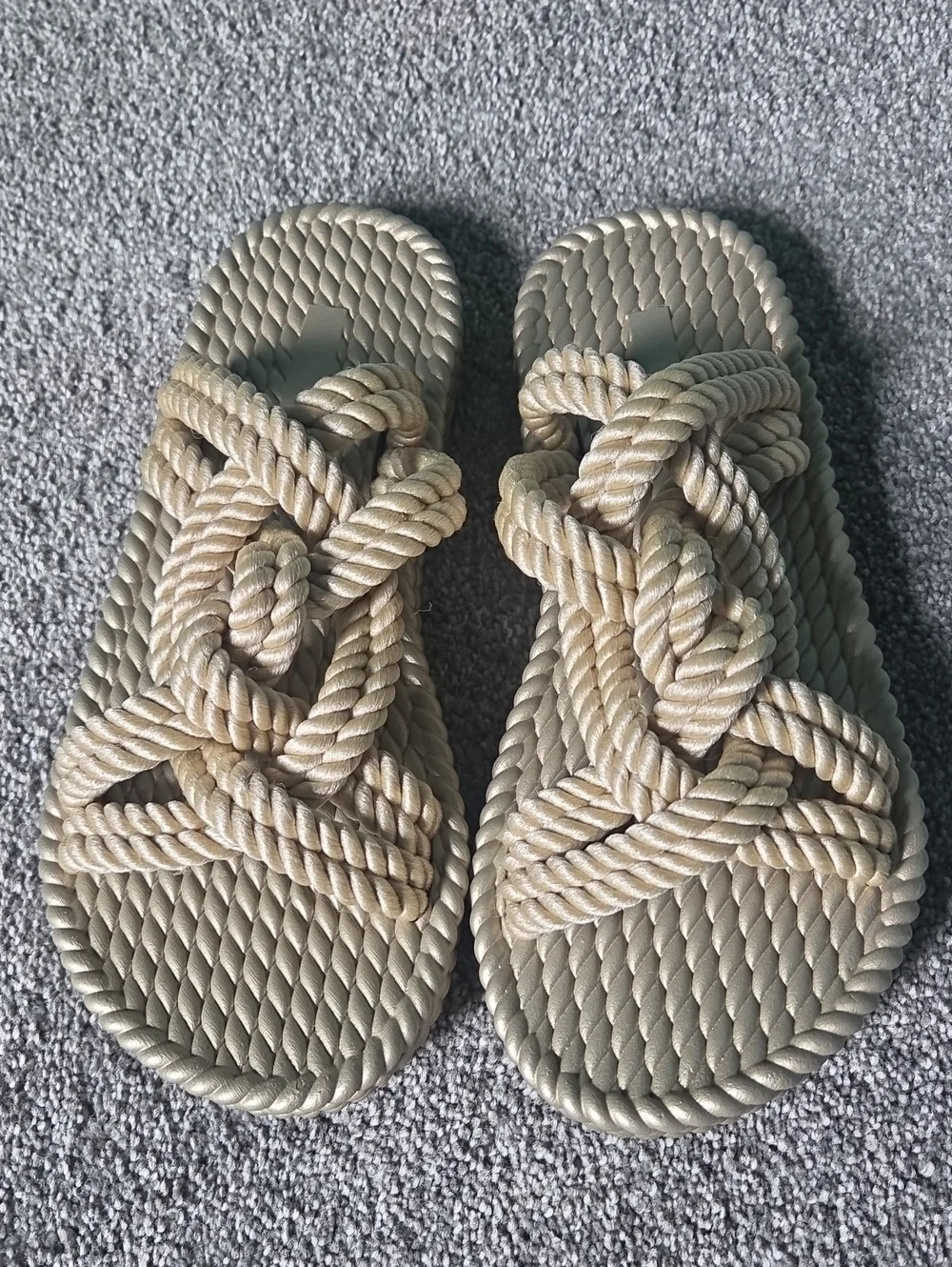 NWOT Knot-Detail Rope Slide Sandals in Beige